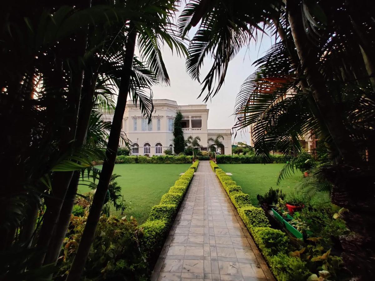 Hotel Surya, Kaiser Palace Varanasi Exterior photo