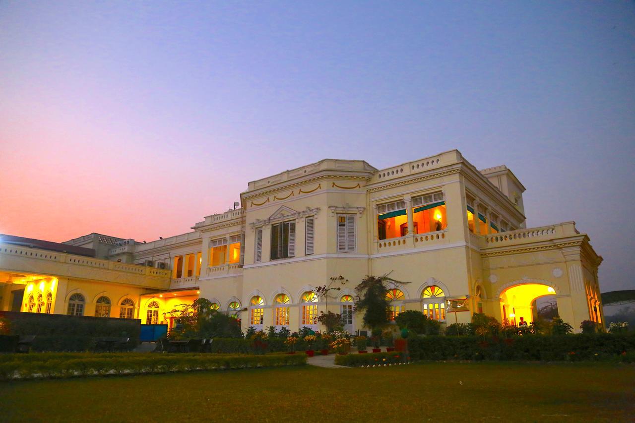 Hotel Surya, Kaiser Palace Varanasi Exterior photo