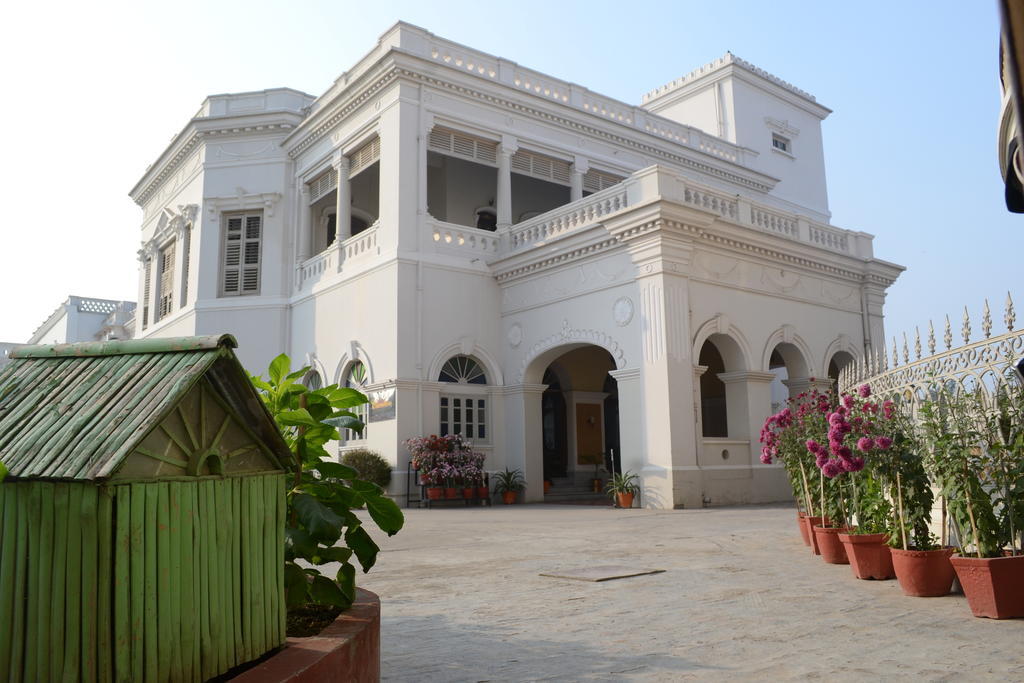 Hotel Surya, Kaiser Palace Varanasi Exterior photo